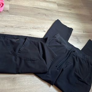 Mandala black cargo pants and one pocket scrubs set